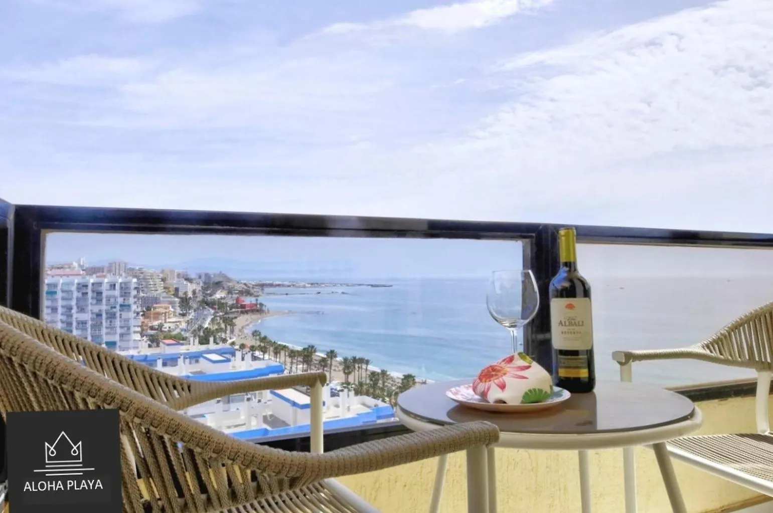 Aloha Playa Deluxe Wifi Swimming Pools & Parking Apartment Benalmadena
