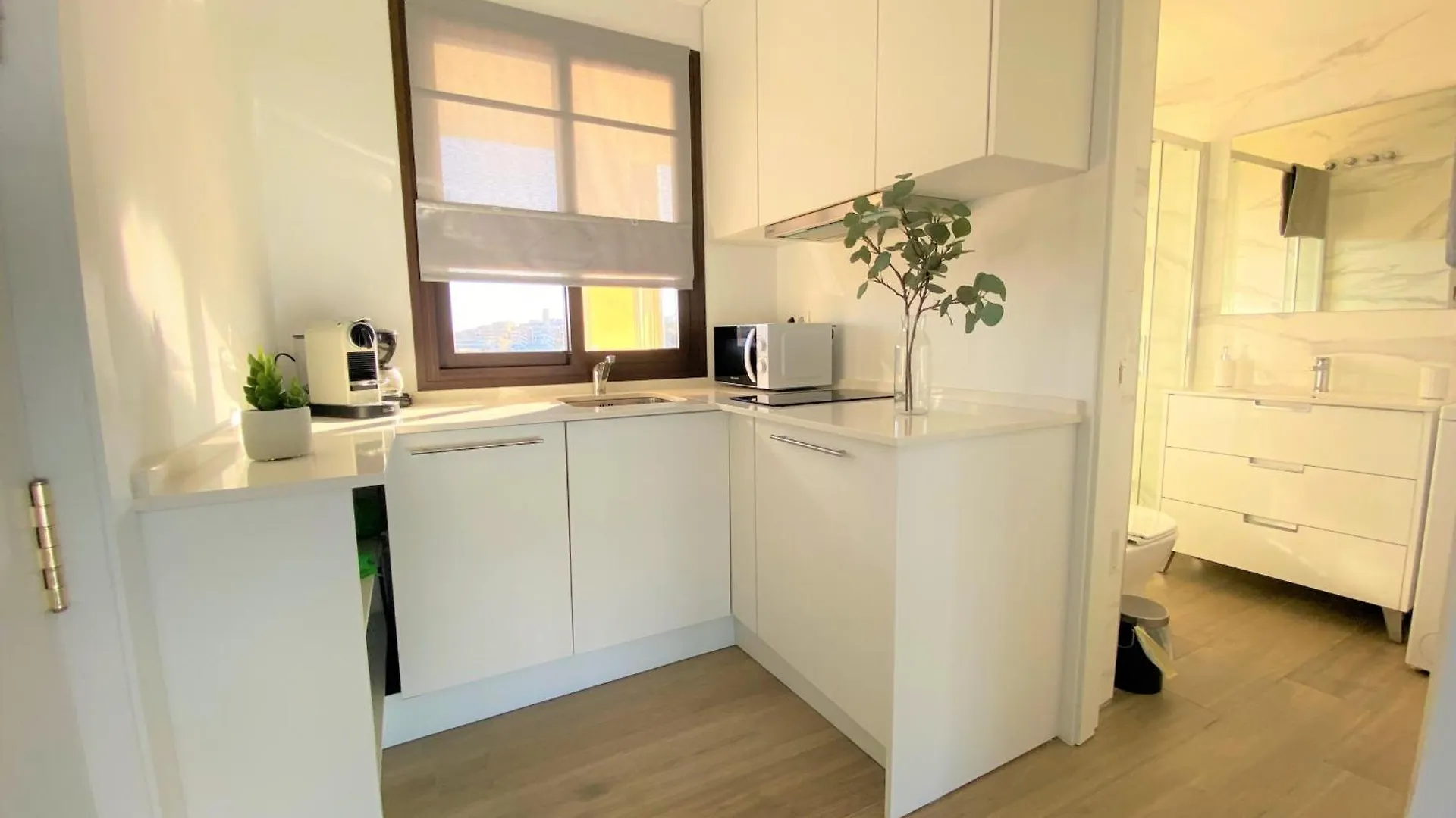 Aloha Playa Deluxe Wifi Swimming Pools & Parking Apartment Benalmadena