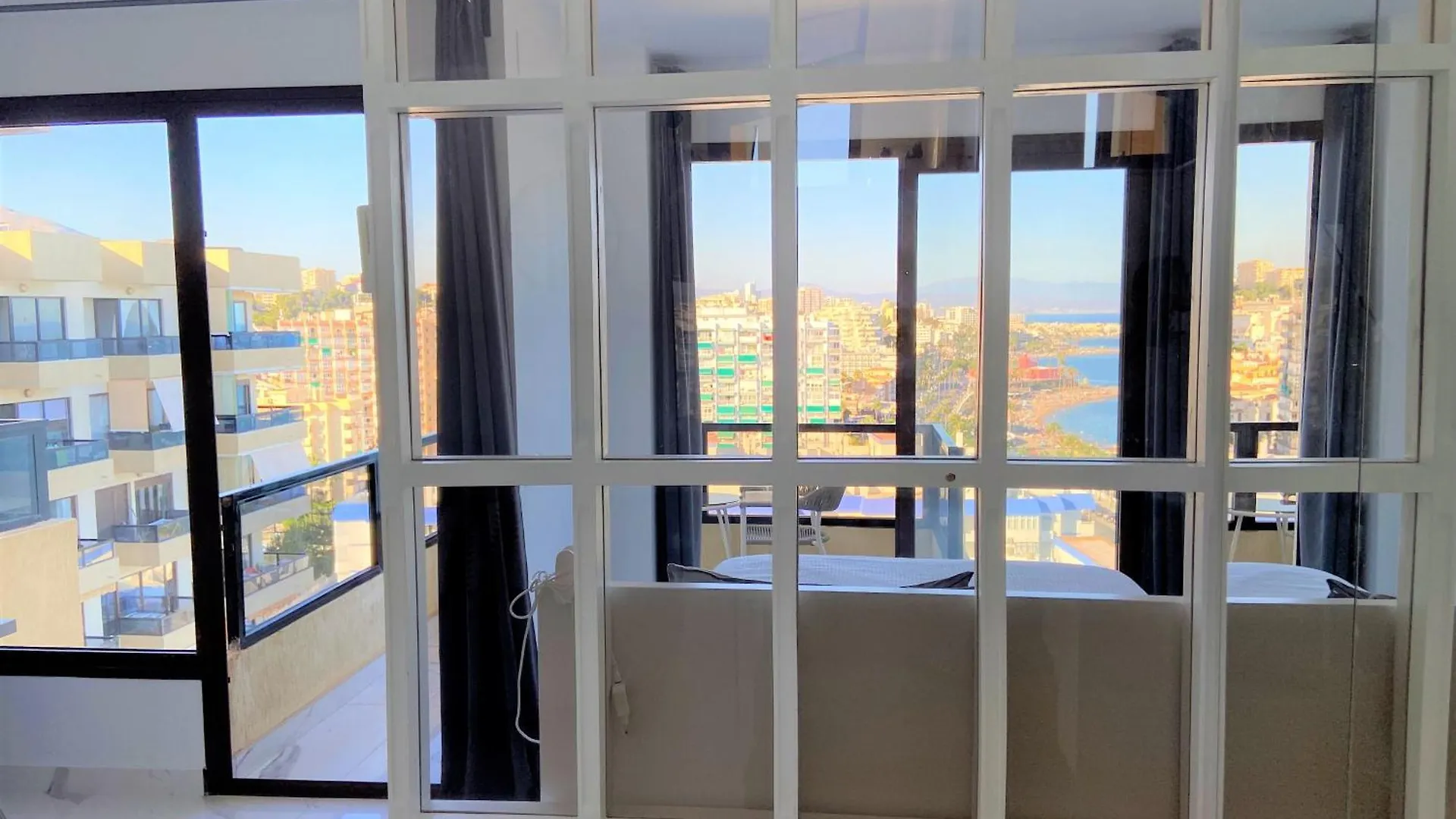 Aloha Playa Deluxe Wifi Swimming Pools & Parking Apartment Benalmadena 0*,