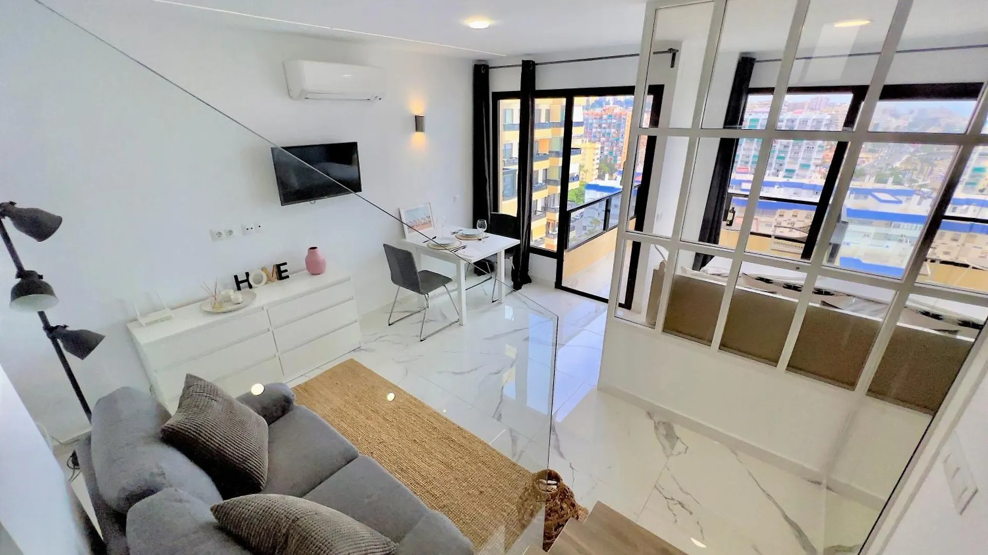 Aloha Playa Deluxe Wifi Swimming Pools & Parking Apartment Benalmadena