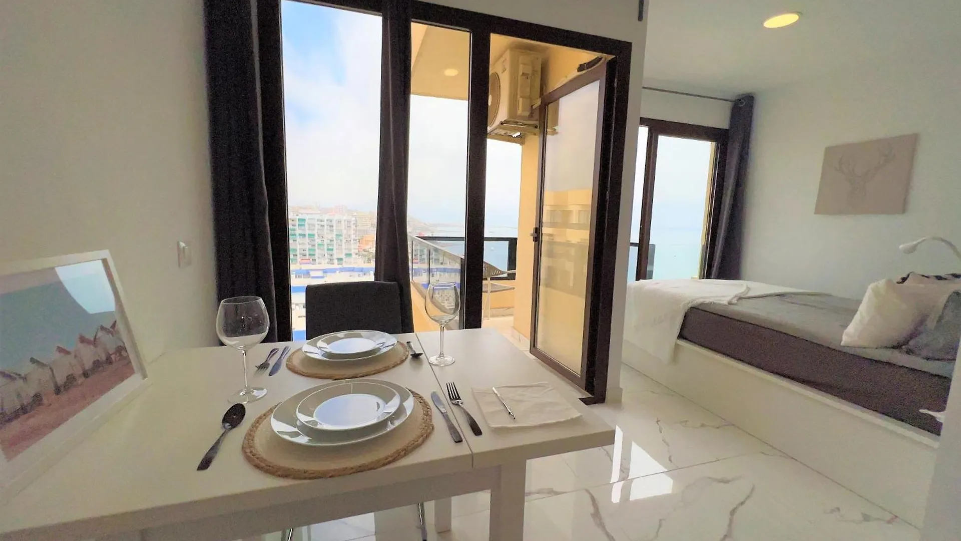 Aloha Playa Deluxe Wifi Swimming Pools & Parking Apartment Benalmadena Spain